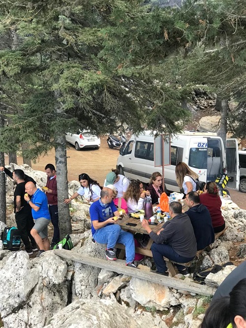 Adana Bölge çalışanları Aladağlar Başkanın Çardağı Trekking turunda unutulmaz bir gün geçirdi!
