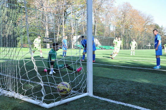 Futbol Turnuvası’nda finallere gidecek takımlar netleşmeye başladı...