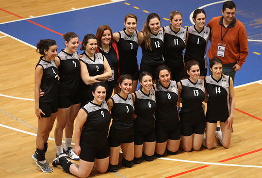 Bayan Voleybol Takımımız tam yol ilerliyor...