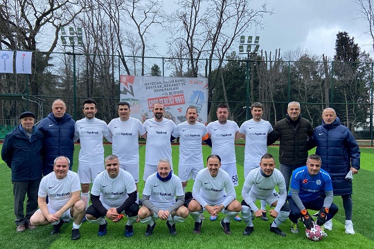 Veteran Futbol Takımımız üçüncülük kupasını aldı.