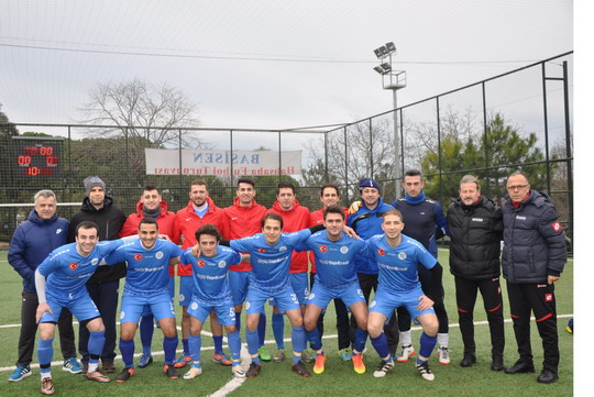 BASİSEN İstanbul Futbol Turnuvası’nda Yapı Kredi Takımlarımız FİNALDE.....  ŞAMPİ... YAPI KREDİ...