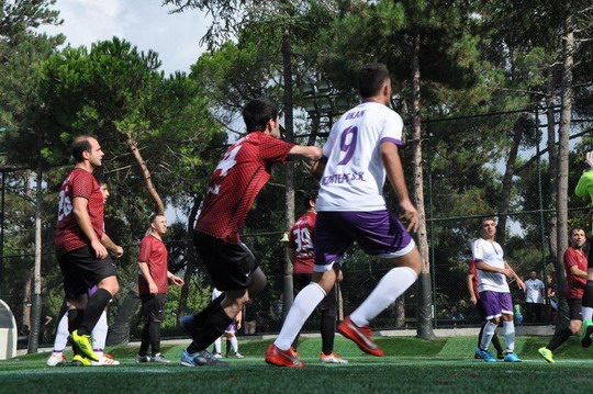 BizClub Futbol Turnuvası tüm hızıyla devam ediyor
