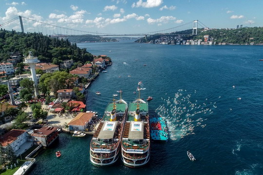 Sporcularımız “Kıtalararası Yüzücü” unvanı  kazandı.