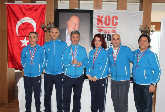 Koç Topluluğu Şirketleri  2015 – 2016 sezonu  Tenis Ligi 13 Mart Pazar günü yapılan kupa töreni ile sona erdi.