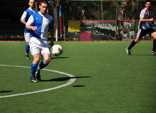 Koç Futbol Ligi birinci tur maçlarında ilk yarılar tamamlandı