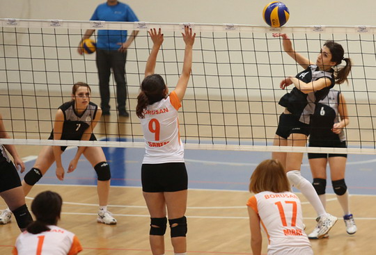 Bayan Voleybol Takımımızdan bir galibiyet daha...