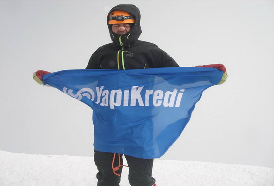 Yapı Kredi Bayrağı, Veli Canpolat’la Avrupa’nın, Kafkasların çatısında...