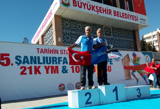 Şanlıurfa Yarı Maraton Koşusu’nda iki madalya...